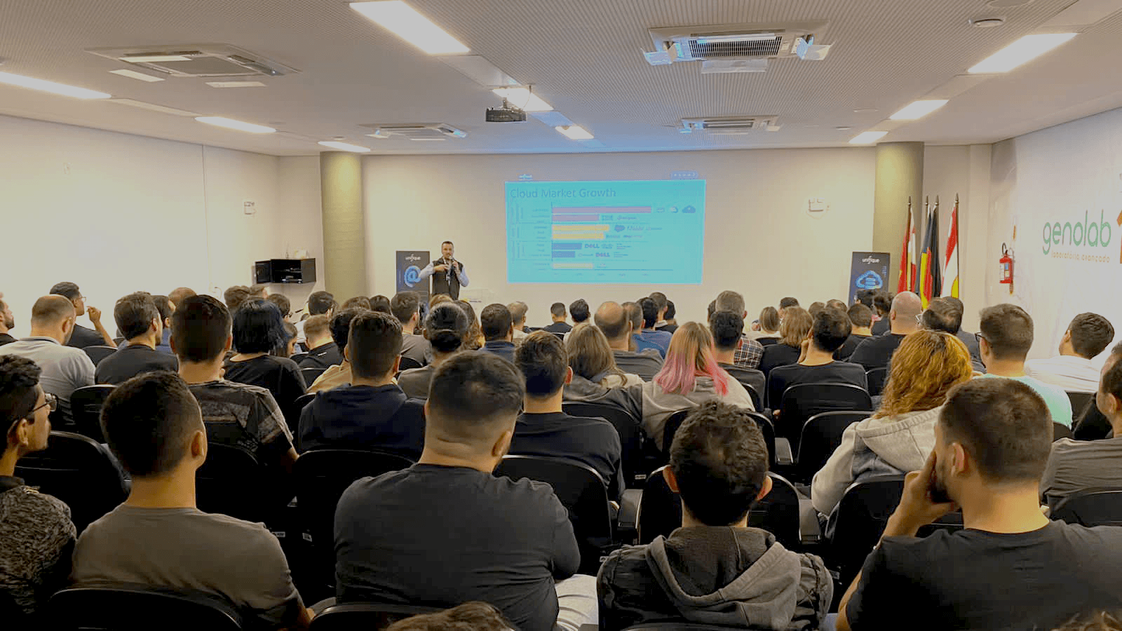 Noite dos Dados enche Centro de Inovação Blumenau mais uma vez